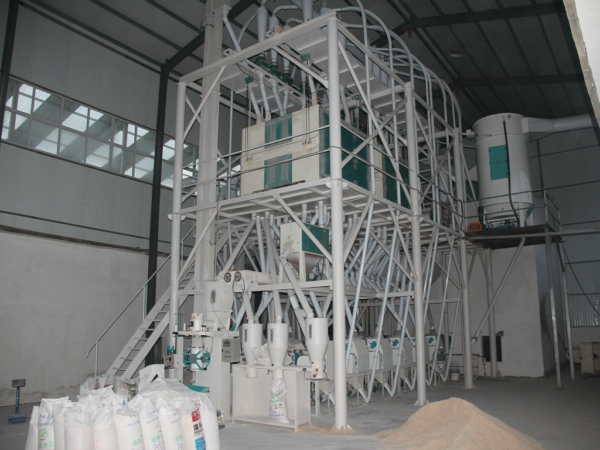 玉米加工機械常見的幾種水分調節(jié)措施(圖1) 玉米加工機械